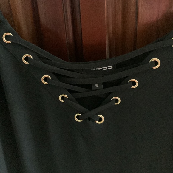 Express lightweight black top. Size XS - Picture 2 of 4